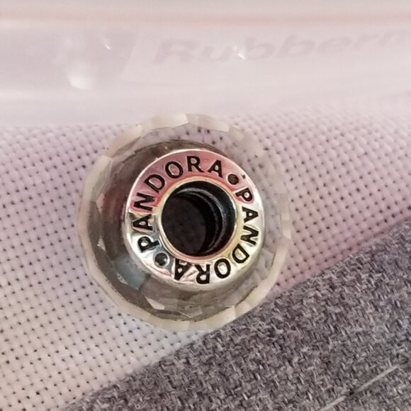 Pandora clear fascinating Murano glass charm - Picture 2 of 8